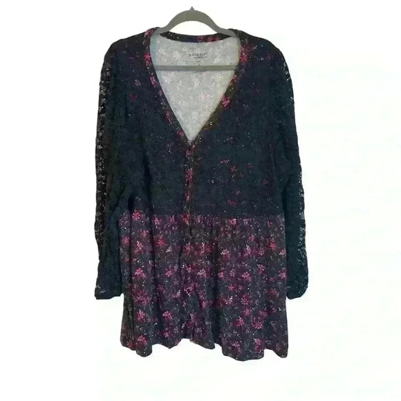 Torrid Babydoll Lace Super Soft Mix Tiered Button-Down Top Purple Floral Size 4 - Picture 1 of 7